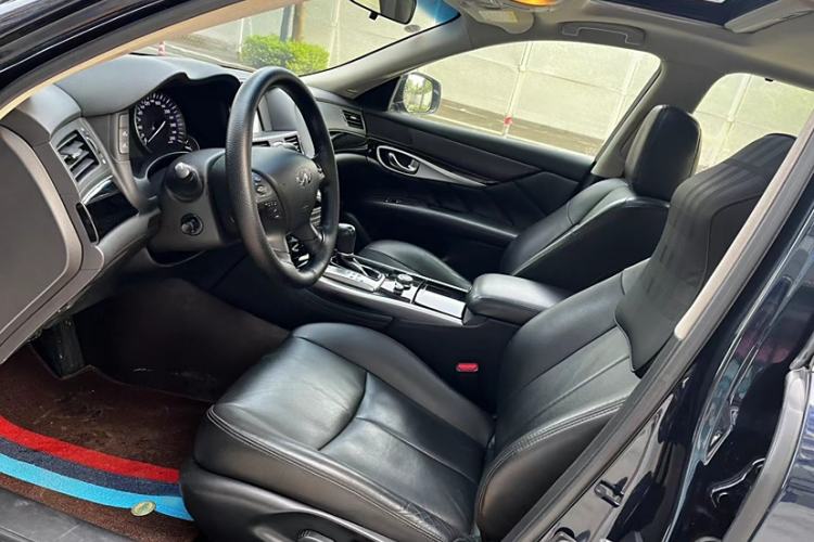 Used Infiniti Q70 2017 Q70L 2.5L Elite Edition Interior 2