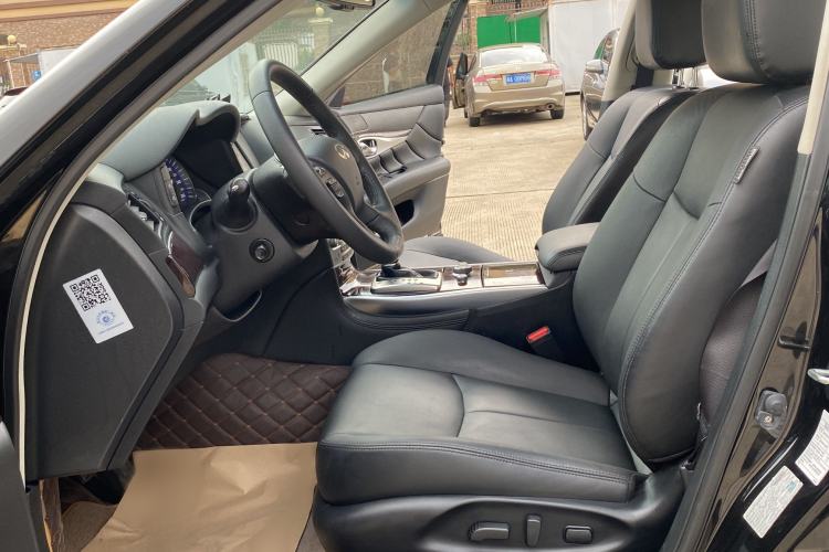 Used Infiniti Q70 2017 Q70L 2.5L Enjoyment Edition Interior 2