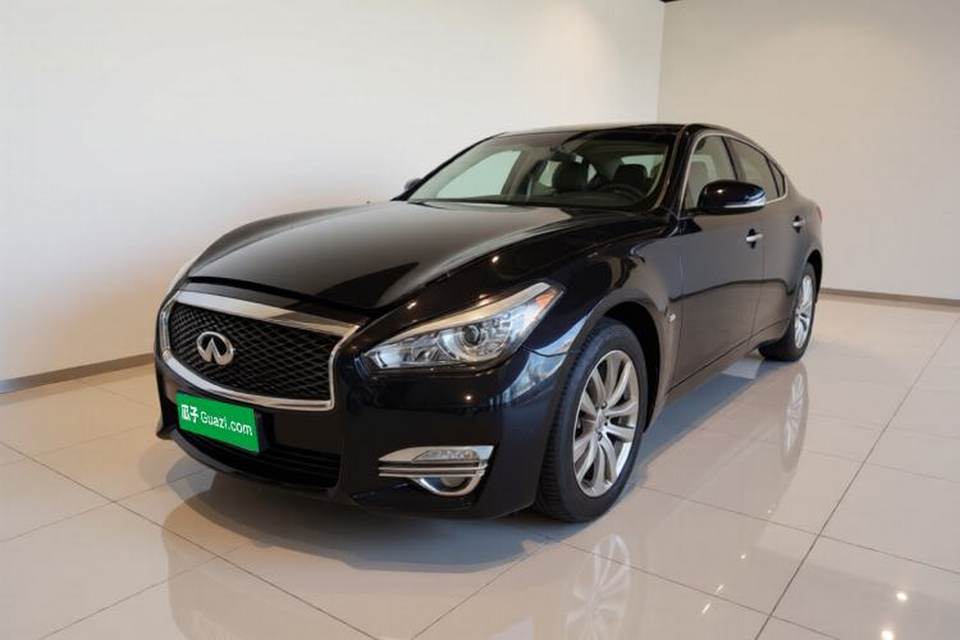 Infiniti Q70 2017