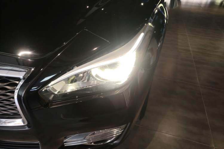 Used Infiniti Q70 2017 Q70L 2.5L Elite Edition Left Front Headlight