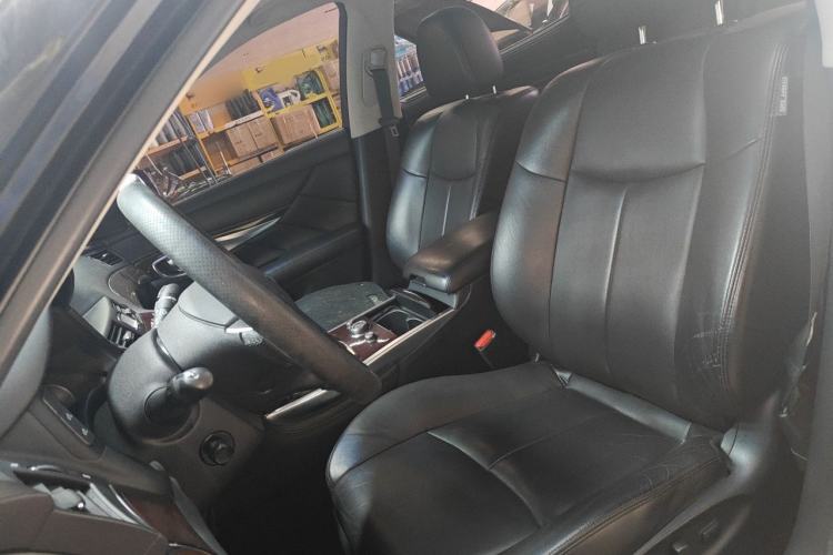 Used Infiniti Q70 2017 Q70L 2.5L Enjoyment Edition Left Front Seat