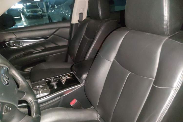 Used Infiniti Q70 2017 Q70L 2.5L Elite Edition Left Front Seat