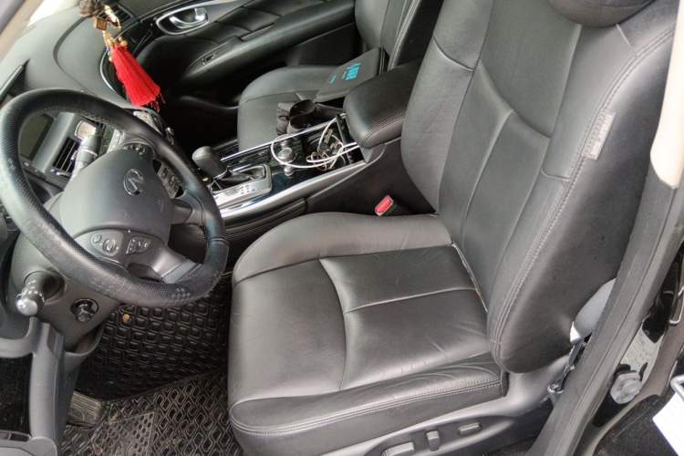 Used Infiniti Q70 2017 Q70L 2.5L Elite Edition Left Front Seat