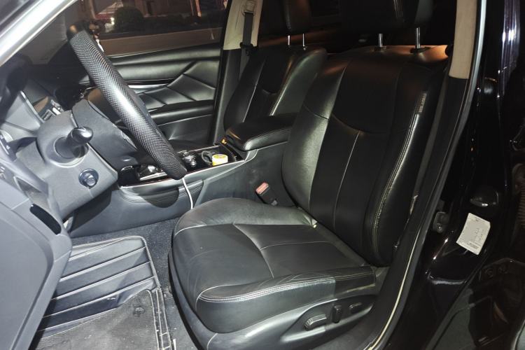 Used Infiniti Q70 2017 Q70L 2.5L Elite Edition Left Front Seat