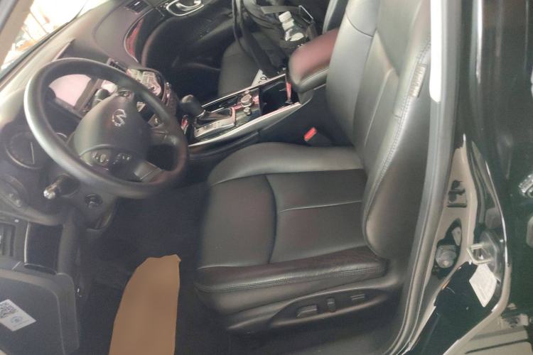 Used Infiniti Q70 2017 Q70L 2.5L Elite Edition Left Front Seat