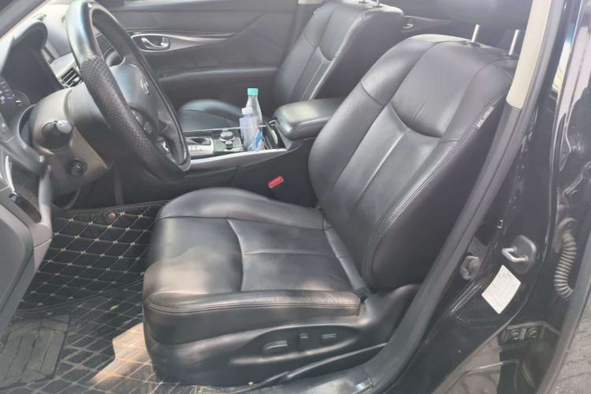 Used Infiniti Q70 2017 Q70L 2.5L Elite Edition Left Front Seat