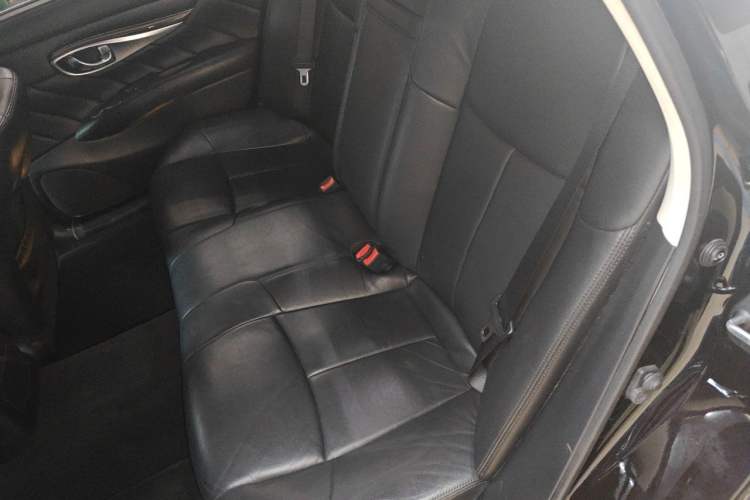 Used Infiniti Q70 2017 Q70L 2.5L Enjoyment Edition Left Rear Seat