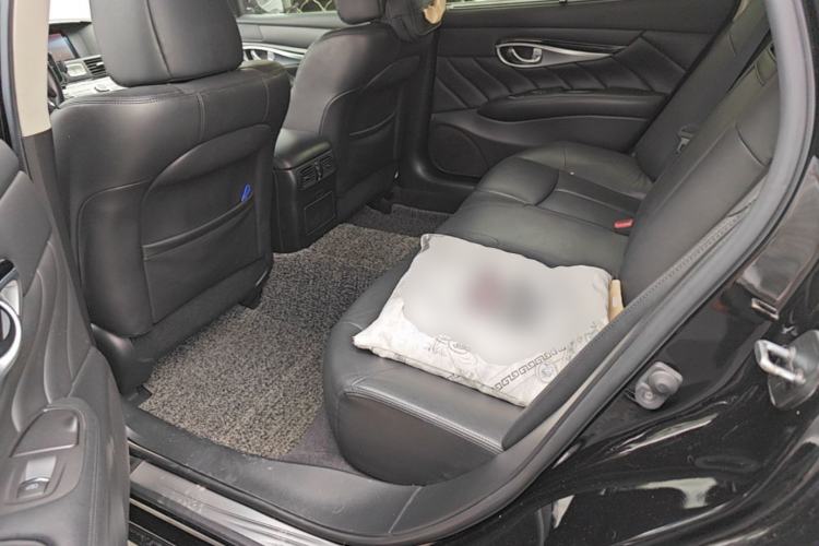 Used Infiniti Q70 2017 Q70L 2.5L Elite Edition Left Rear Seat