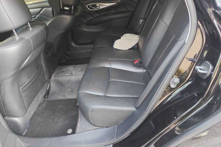 Used Infiniti Q70 2017 Q70L 2.5L Elite Edition Left Rear Seat
