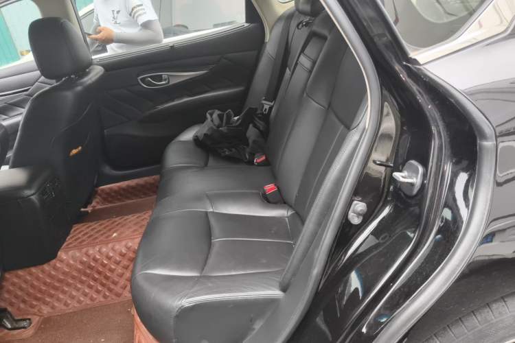 Used Infiniti Q70 2017 Q70L 2.5L Elite Edition Left Rear Seat