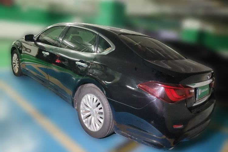 Used Infiniti Q70 2017 Q70L 2.5L Enjoyment Edition Rear Left 45 Deg