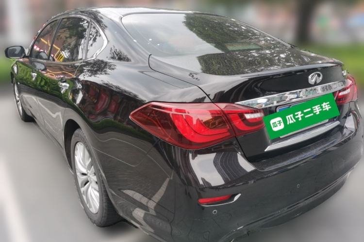 Used Infiniti Q70 2017 Q70L 2.5L Enjoyment Edition Rear Left 45 Deg