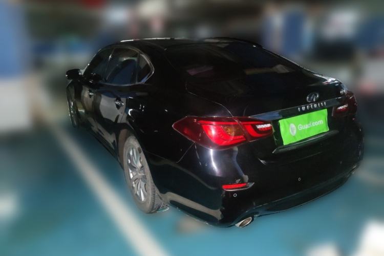 Used Infiniti Q70 2017 Q70L 2.5L Elite Edition Rear Left 45 Deg