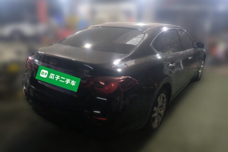 Used Infiniti Q70 2017 Q70L 2.5L Elite Edition Rear Right 45 Deg
