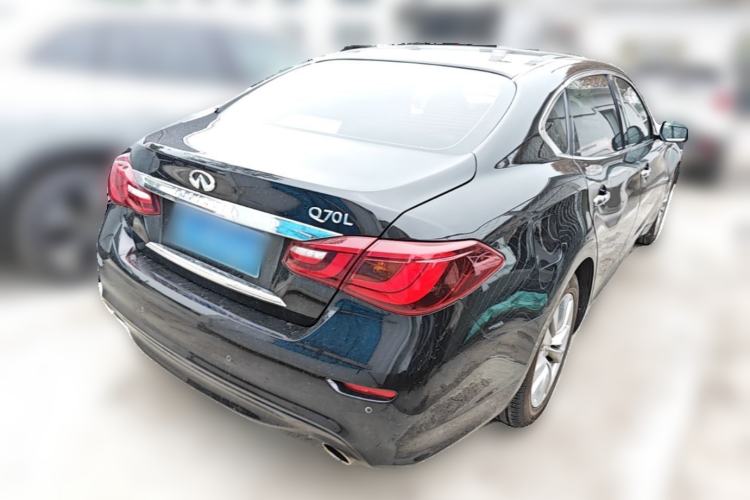 Used Infiniti Q70 2017 Q70L 2.5L Elite Edition Rear Right 45 Deg