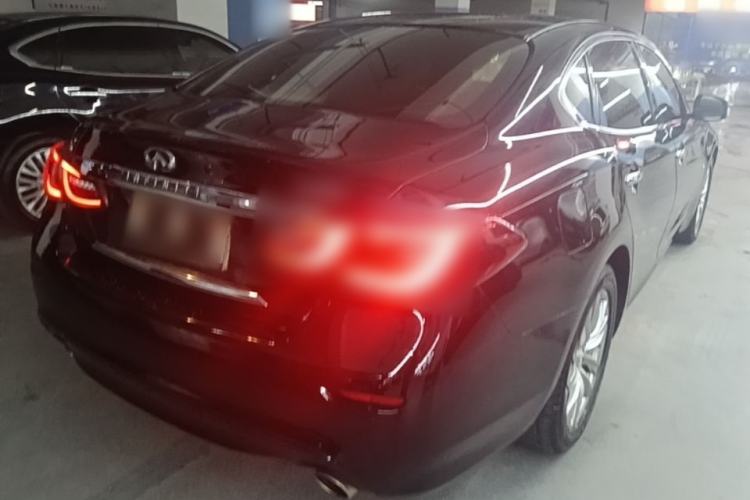 Used Infiniti Q70 2017 Q70L 2.5L Elite Edition Rear Right 45 Deg