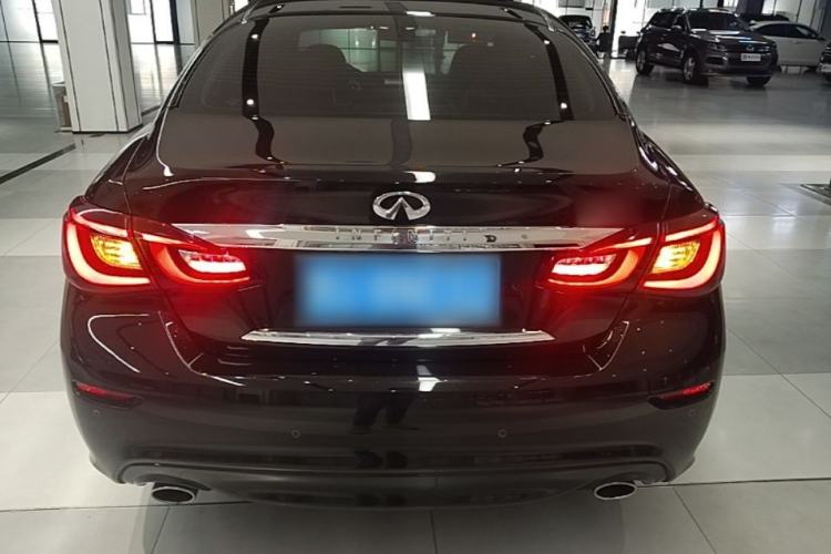 Used Infiniti Q70 2017 Q70L 2.5L Elite Edition Rear