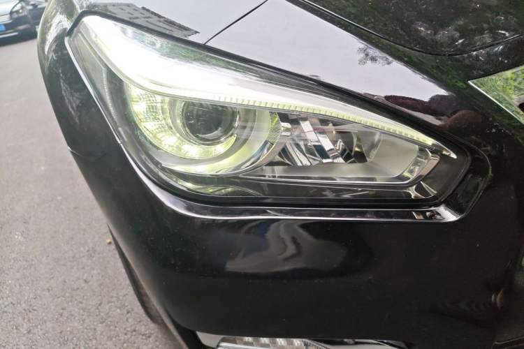 Used Infiniti Q70 2017 Q70L 2.5L Elite Edition Right Front Headlight