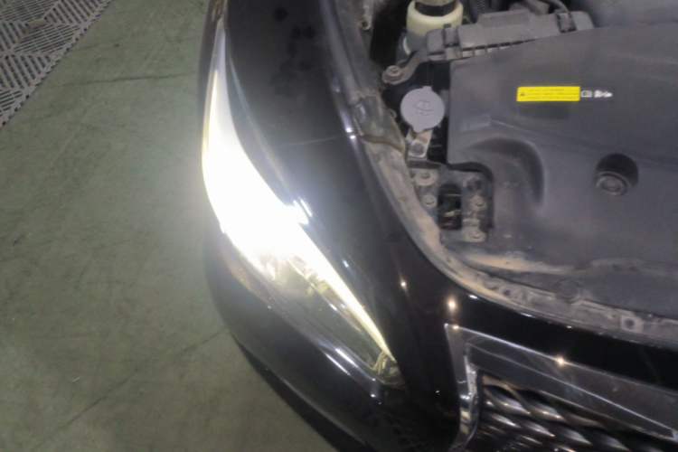 Used Infiniti Q70 2017 Q70L 2.5L Elite Edition Right Front Headlight