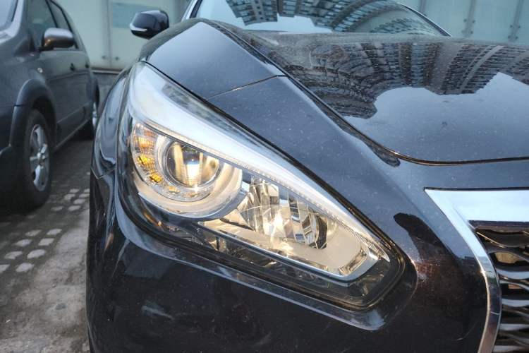 Used Infiniti Q70 2017 Q70L 2.5L Elite Edition Right Front Headlight