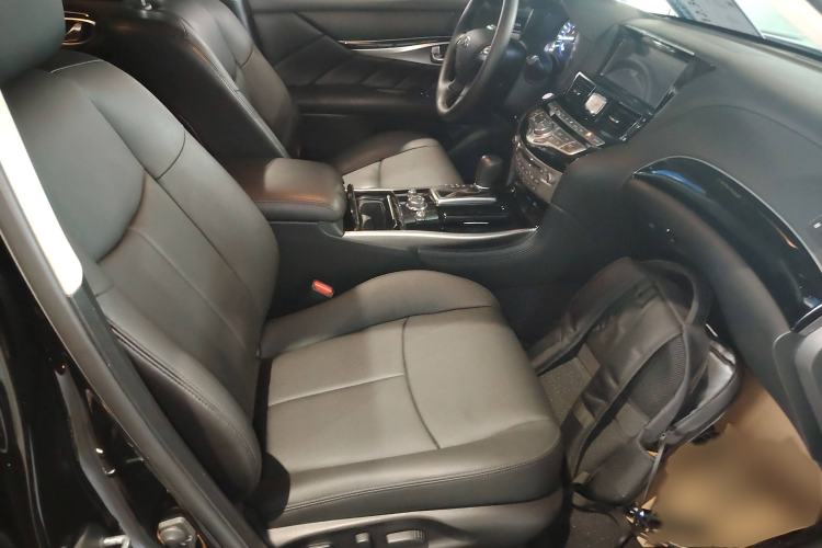 Used Infiniti Q70 2017 Q70L 2.5L Elite Edition Right Front Seat