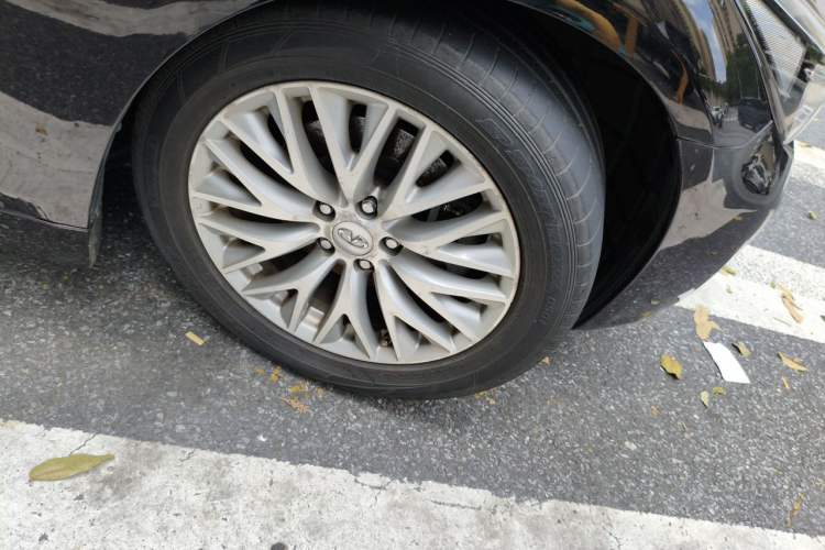 Used Infiniti Q70 2017 Q70L 2.5L Enjoyment Edition Right Front Wheel Hub