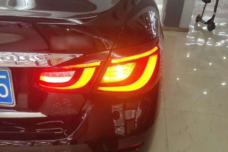 Used Infiniti Q70 2017 Q70L 2.5L Enjoyment Edition Right Rear Taillight