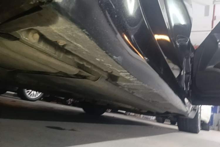 Used Infiniti Q70 2017 Q70L 2.5L Elite Edition Right Side Sill
