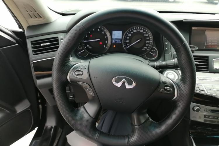 Used Infiniti Q70 2017 Q70L 2.5L Elite Edition Steering Wheel