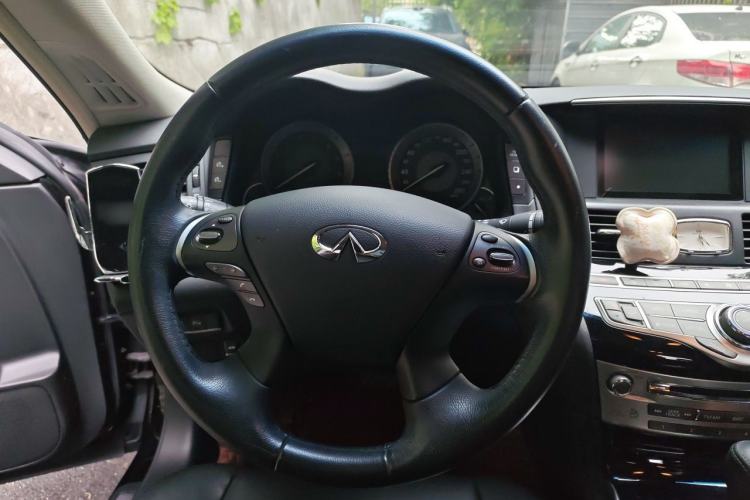 Used Infiniti Q70 2017 Q70L 2.5L Elite Edition Steering Wheel
