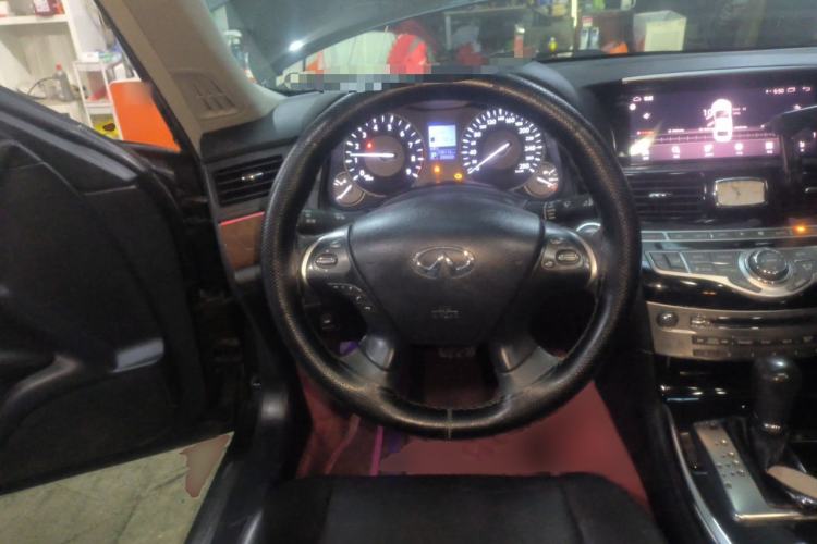 Used Infiniti Q70 2017 Q70L 2.5L Elite Edition Steering Wheel
