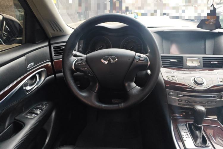 Used Infiniti Q70 2017 Q70L 2.5L Enjoyment Edition Steering Wheel