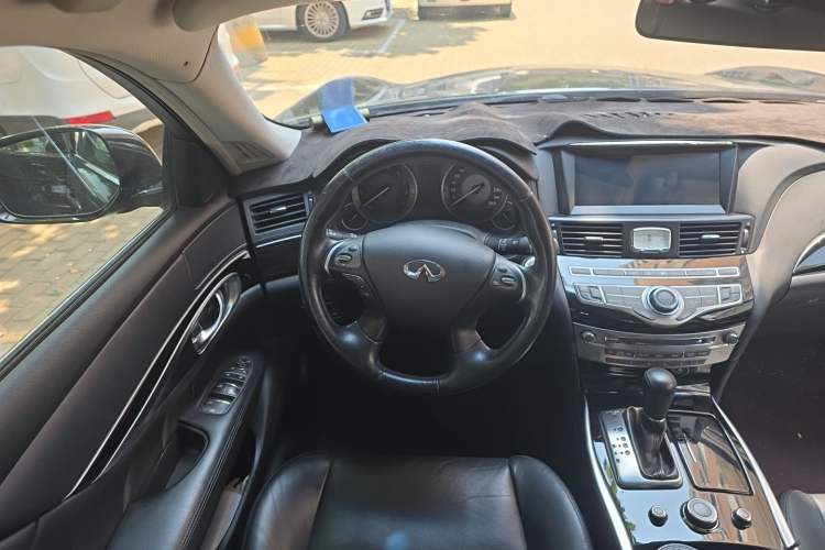 Used Infiniti Q70 2017 Q70L 2.5L Elite Edition Steering Wheel