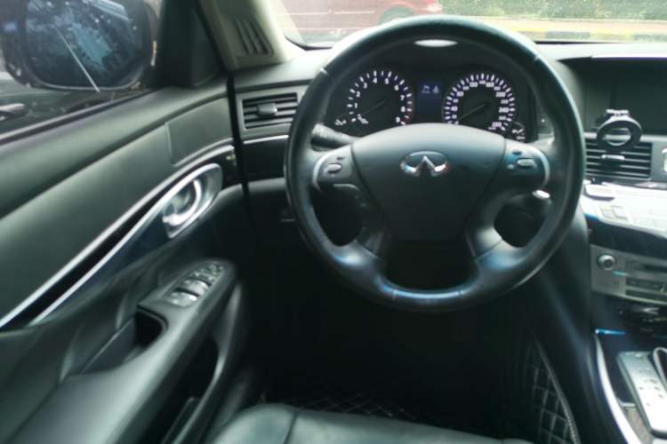 Used Infiniti Q70 2017 Q70L 2.5L Elite Edition Steering Wheel