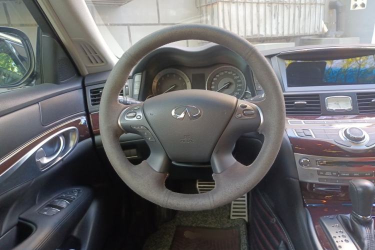 Used Infiniti Q70 2017 Q70L 2.5L Enjoyment Edition Steering Wheel