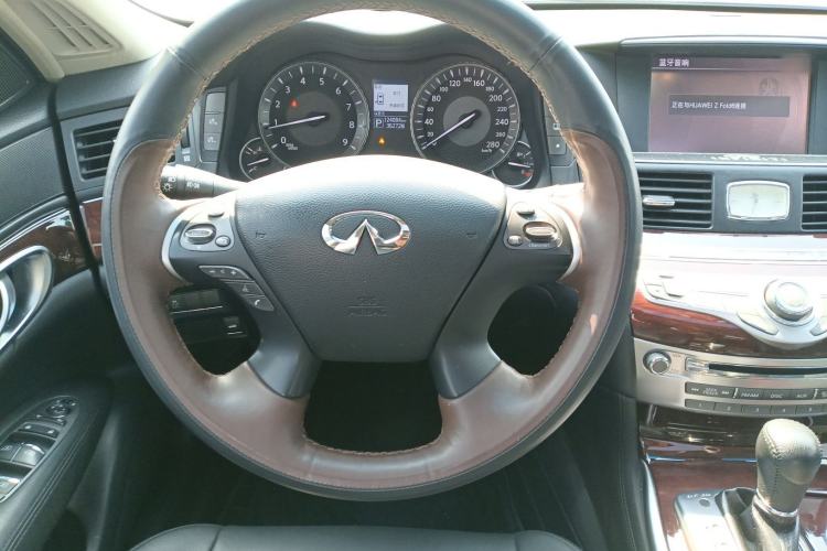 Used Infiniti Q70 2017 Q70L 2.5L Enjoyment Edition Steering Wheel