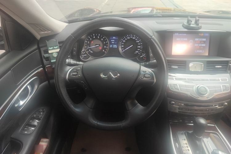 Used Infiniti Q70 2017 Q70L 2.5L Enjoyment Edition Steering Wheel