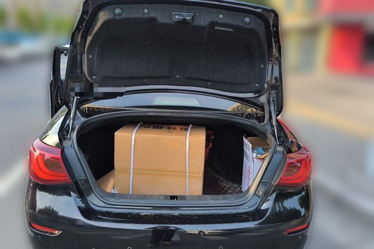 Used Infiniti Q70 2017 Q70L 2.5L Enjoyment Edition Trunk