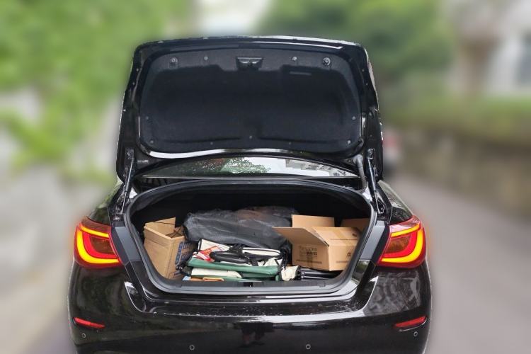 Used Infiniti Q70 2017 Q70L 2.5L Elite Edition Trunk
