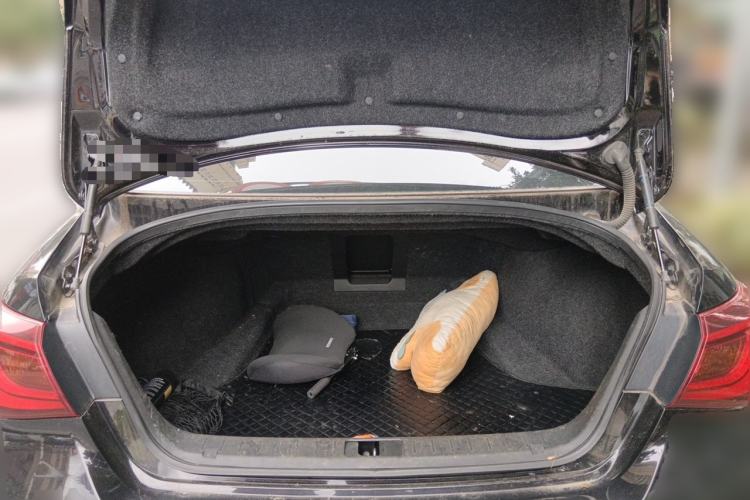 Used Infiniti Q70 2017 Q70L 2.5L Elite Edition Trunk