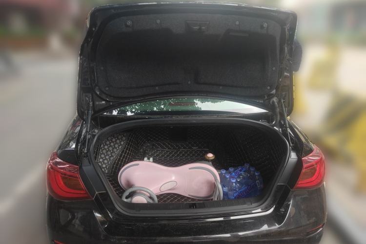 Used Infiniti Q70 2017 Q70L 2.5L Enjoyment Edition Trunk
