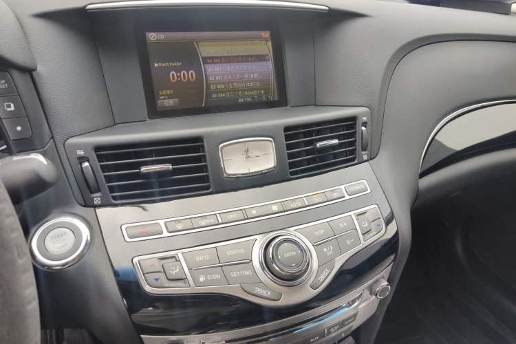 Used Infiniti Q70 2017 Q70L 2.5L Elite Edition Audio And AC Panel