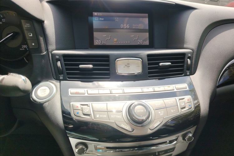 Used Infiniti Q70 2017 Q70L 2.5L Elite Edition Audio And AC Panel