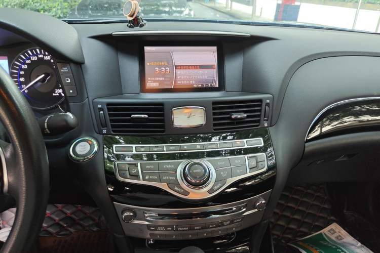 Used Infiniti Q70 2017 Q70L 2.5L Elite Edition Audio And AC Panel