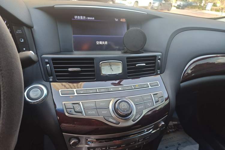 Used Infiniti Q70 2017 Q70L 2.5L Enjoyment Edition Audio And AC Panel