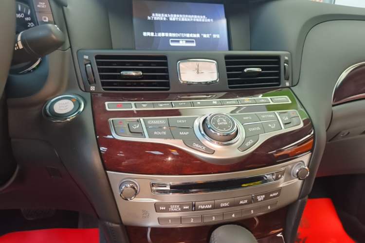 Used Infiniti Q70 2017 Q70L 2.5L Enjoyment Edition Audio And AC Panel