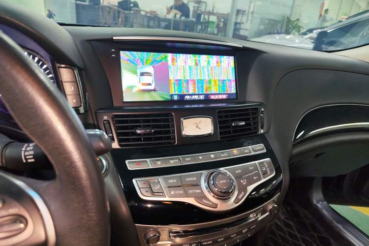 Used Infiniti Q70 2017 Q70L 2.5L Elite Edition Audio And AC Panel