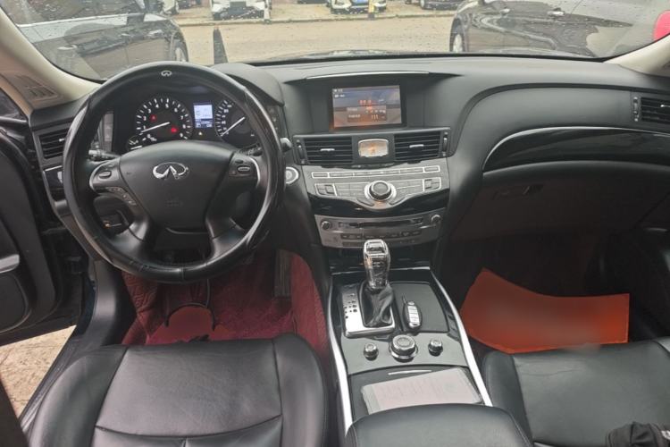 Used Infiniti Q70 2017 Q70L 2.5L Elite Edition Center Console