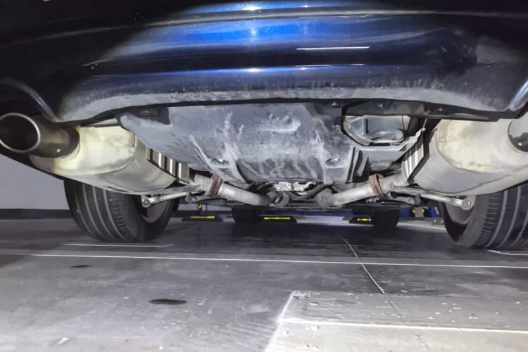 Used Infiniti Q70 2017 Q70L 2.5L Elite Edition Chassis Rear