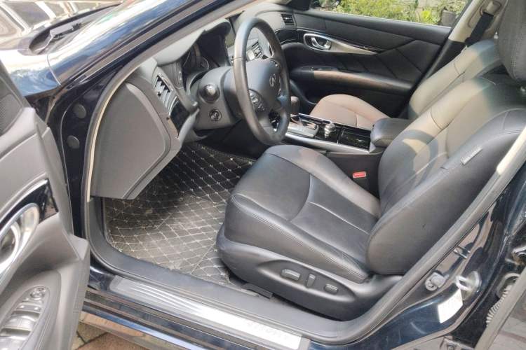 Used Infiniti Q70 2017 Q70L 2.5L Elite Edition Driver Seat